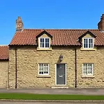 Bridge House Modern Comfort In Historic Stone *