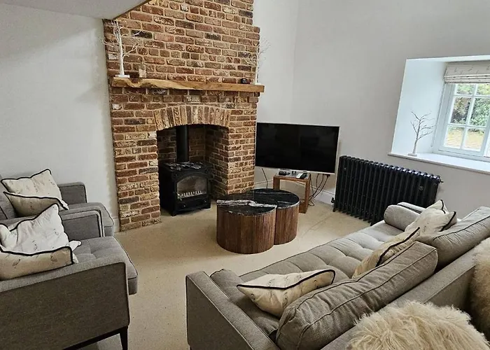 Bridge House Modern Comfort In Historic Stone *