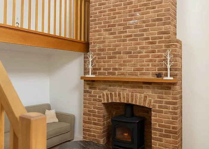 Bridge House Modern Comfort In Historic Stone