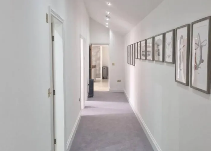 Bridge House Modern Comfort In Historic Stone *